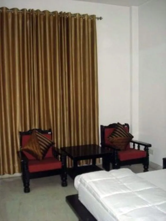 Hotel Kay Nine Гургаон Индия