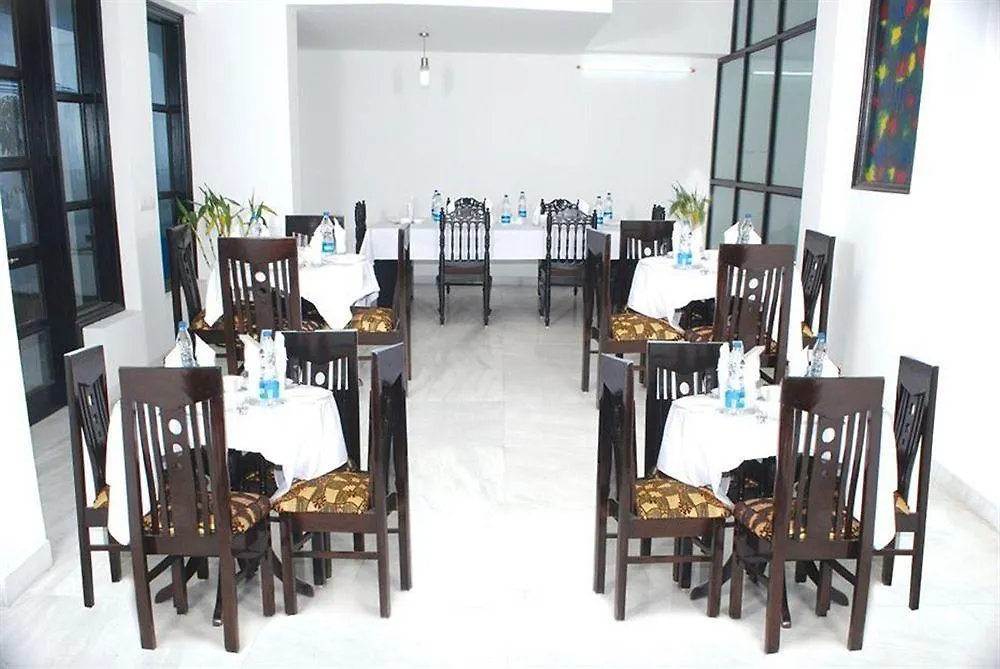Hotel Kay Nine Гургаон 3*,  Индия