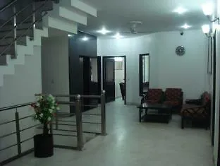 Hotel Kay Nine Гургаон 3*,